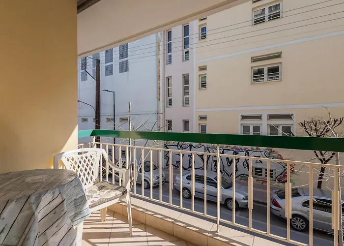 Larissa Central Studio * Larissa